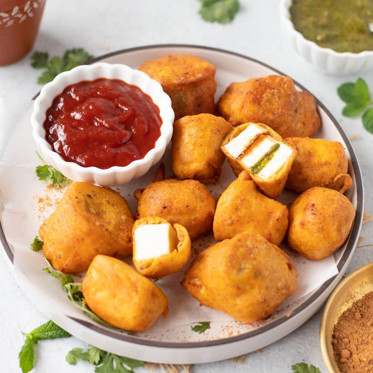 Paneer-Pakora-Recipe-Piping-Pot-Curry PANEER PAKKORE PLATE - Image 1