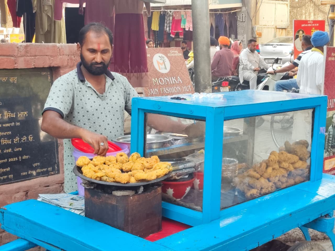 Pandit ji Laddu wale